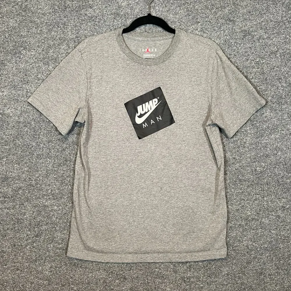 Jordan Shirt Mens Small Gray Tshirt Jump Man‎ Short Sleeve Crewneck Swoosh